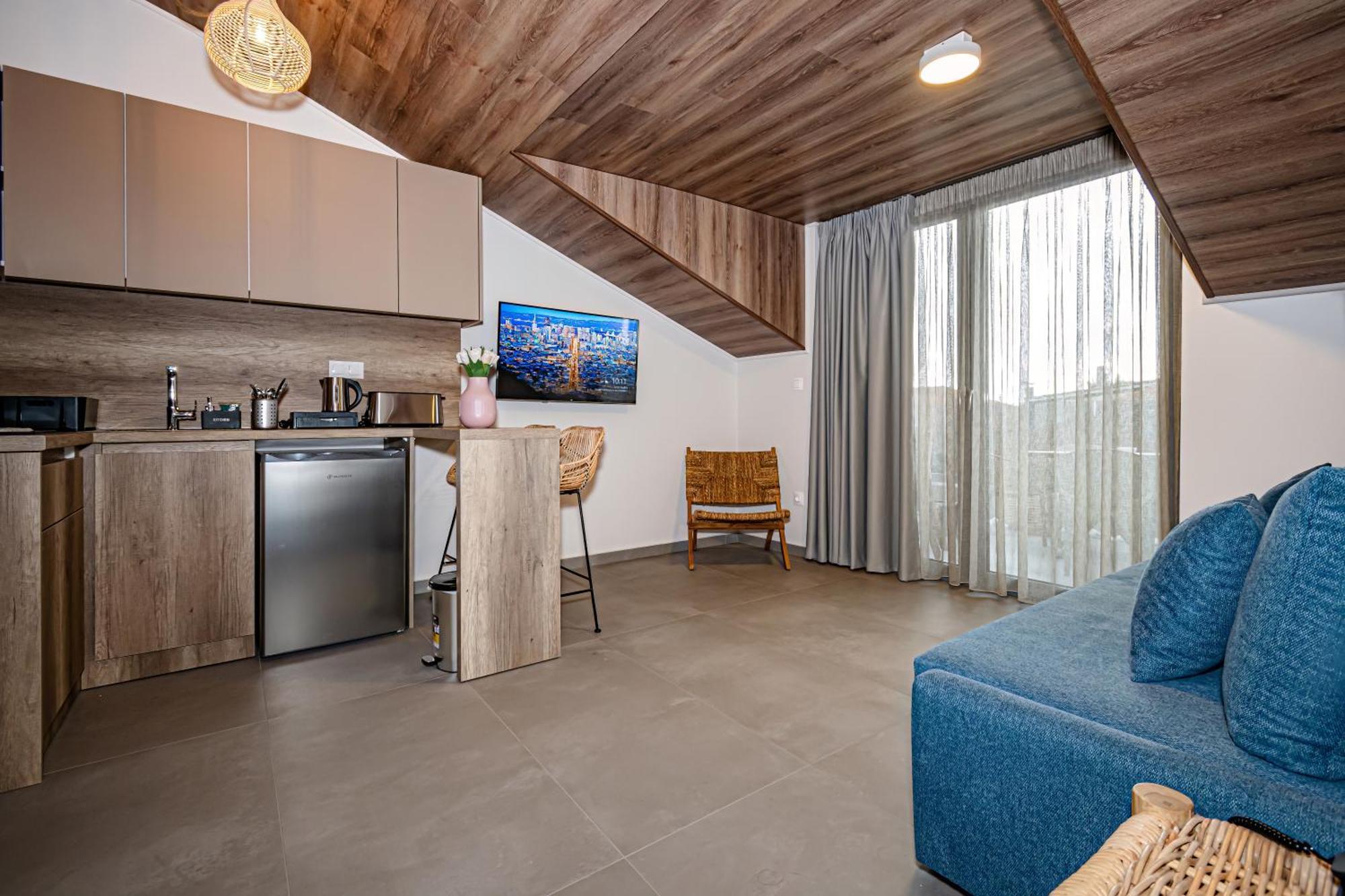 Evitel Luxury Living Aparthotel 3*