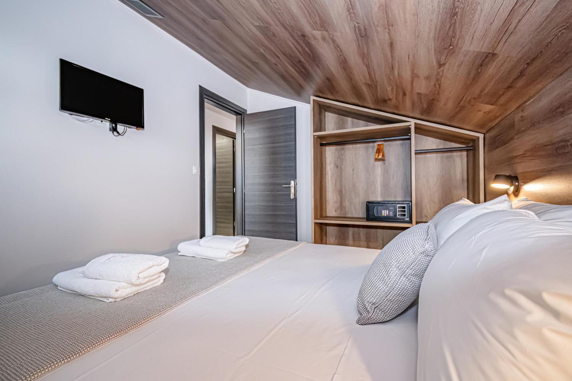 Evitel Luxury Living Aparthotel 3*